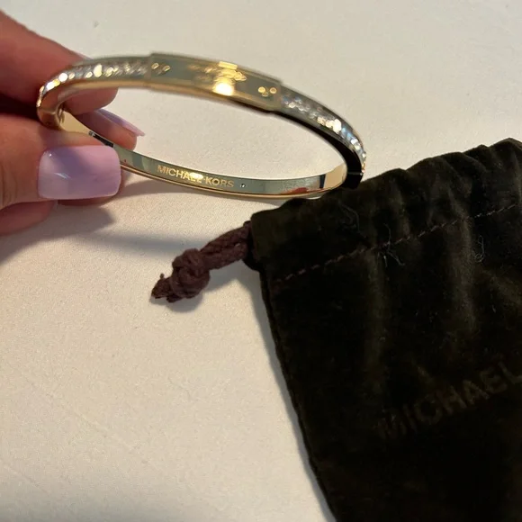 MICHEAL KORS • Gold Bangle w/ Diamonds • - Picture 6 of 8